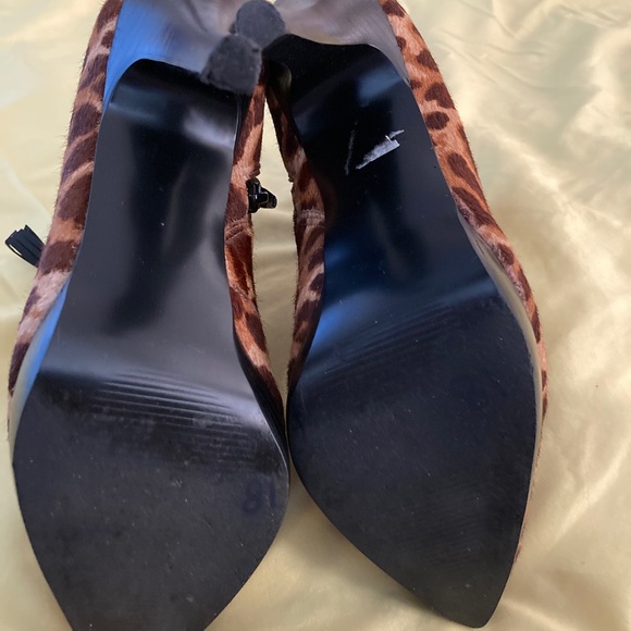 Steve Madden booties - Picture 8 of 8